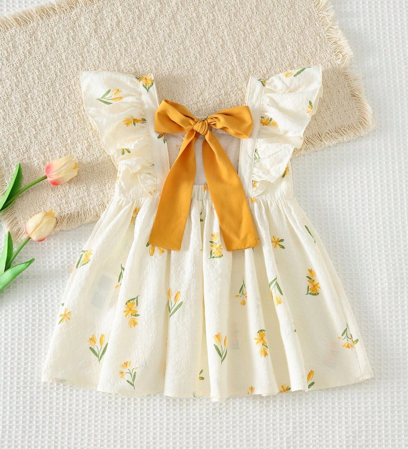 Vestido Bebê Menina Floral Manga Borboleta com Laço 004 Vestido Menina 32 Kabannas Branco e amarelo 6-9 Meses 