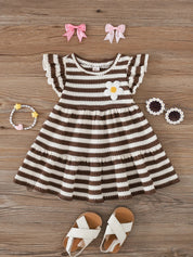 Vestido Bebê Menina Listrado com Aplique de Flor e Manga Babado 003 Vestido Menina 16 Kabannas Marrom e branco 6-9 Meses 