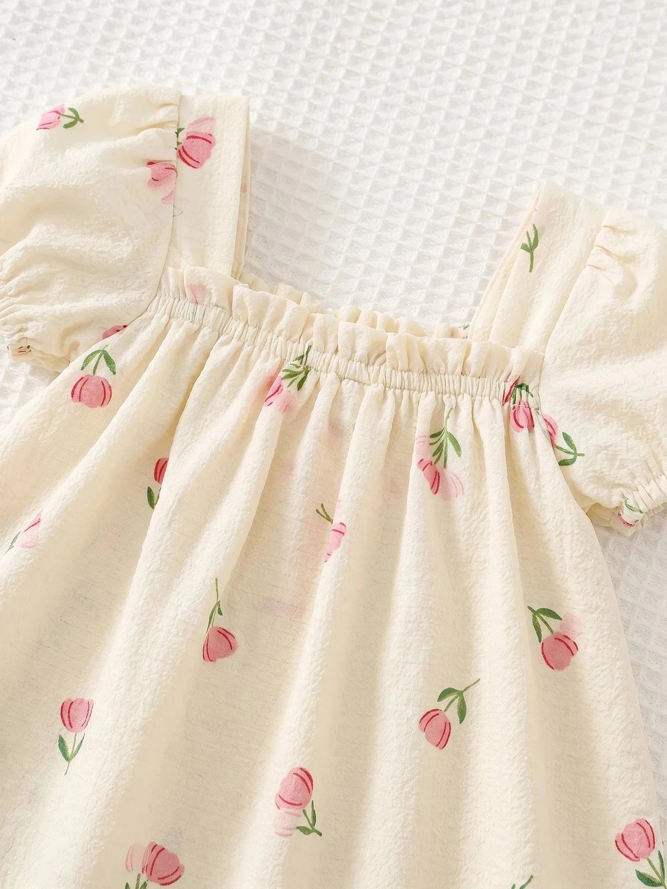 Vestido Bebê Menina Manga Bufante Estampa Floral Tulipa Laço Gola Quadrada 003 Vestido Menina 07 Kabannas 