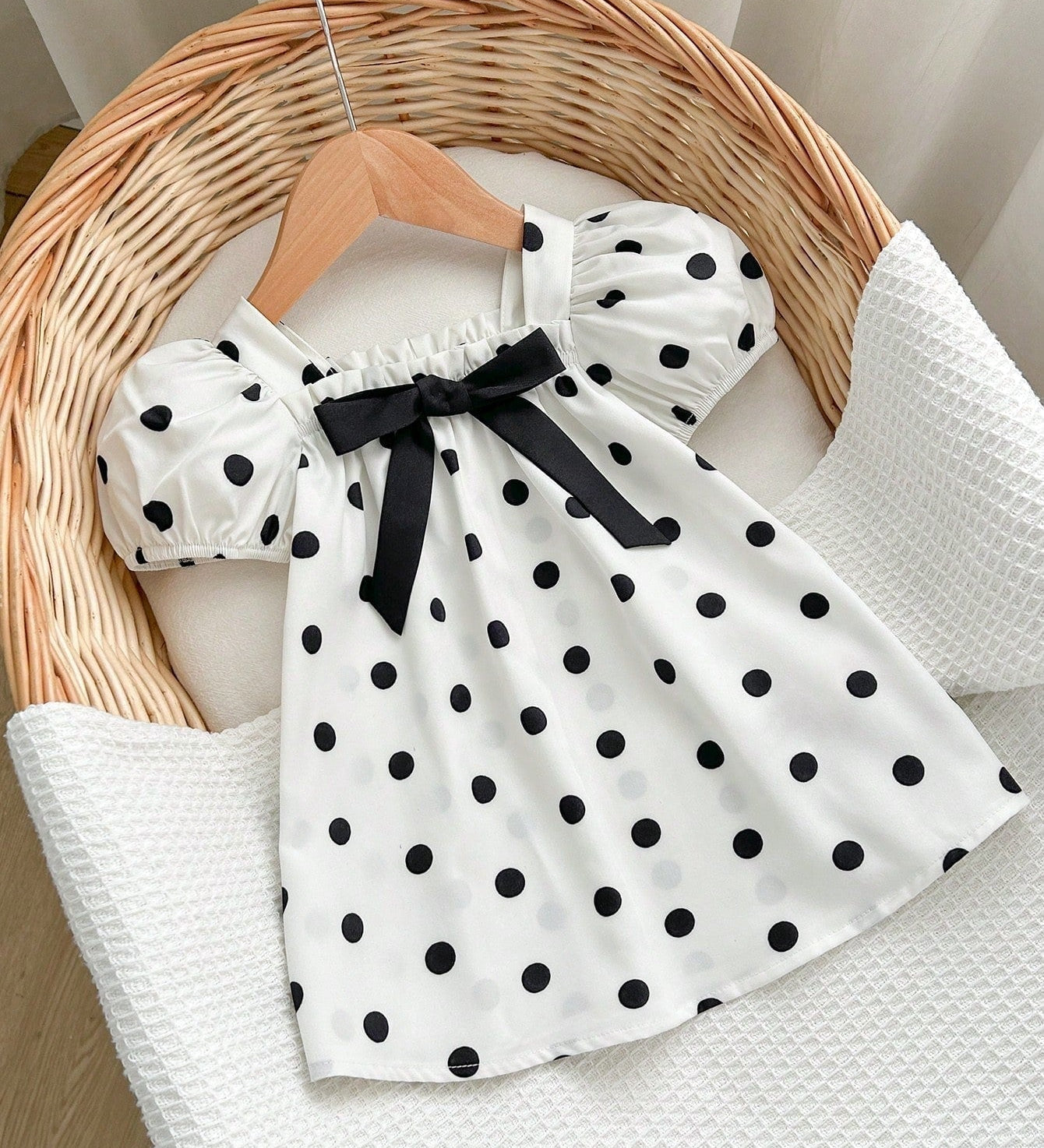 Vestido Bebê Menina Poá Manga Bufante Evasê com Laço 003 Vestido Menina 15 Kabannas Branco e preto 3-6 Meses 