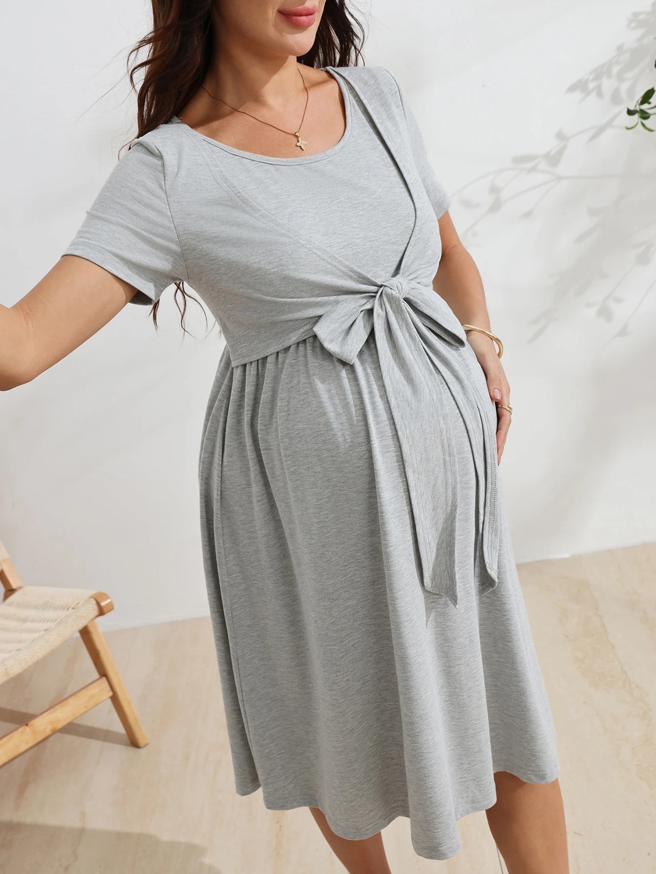 Vestido Gestante e Amamentação Manga Curta com Laço na Cintura - Cinza claro
