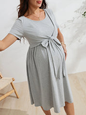 Vestido Gestante e Amamentação Manga Curta com Laço na Cintura - Cinza claro