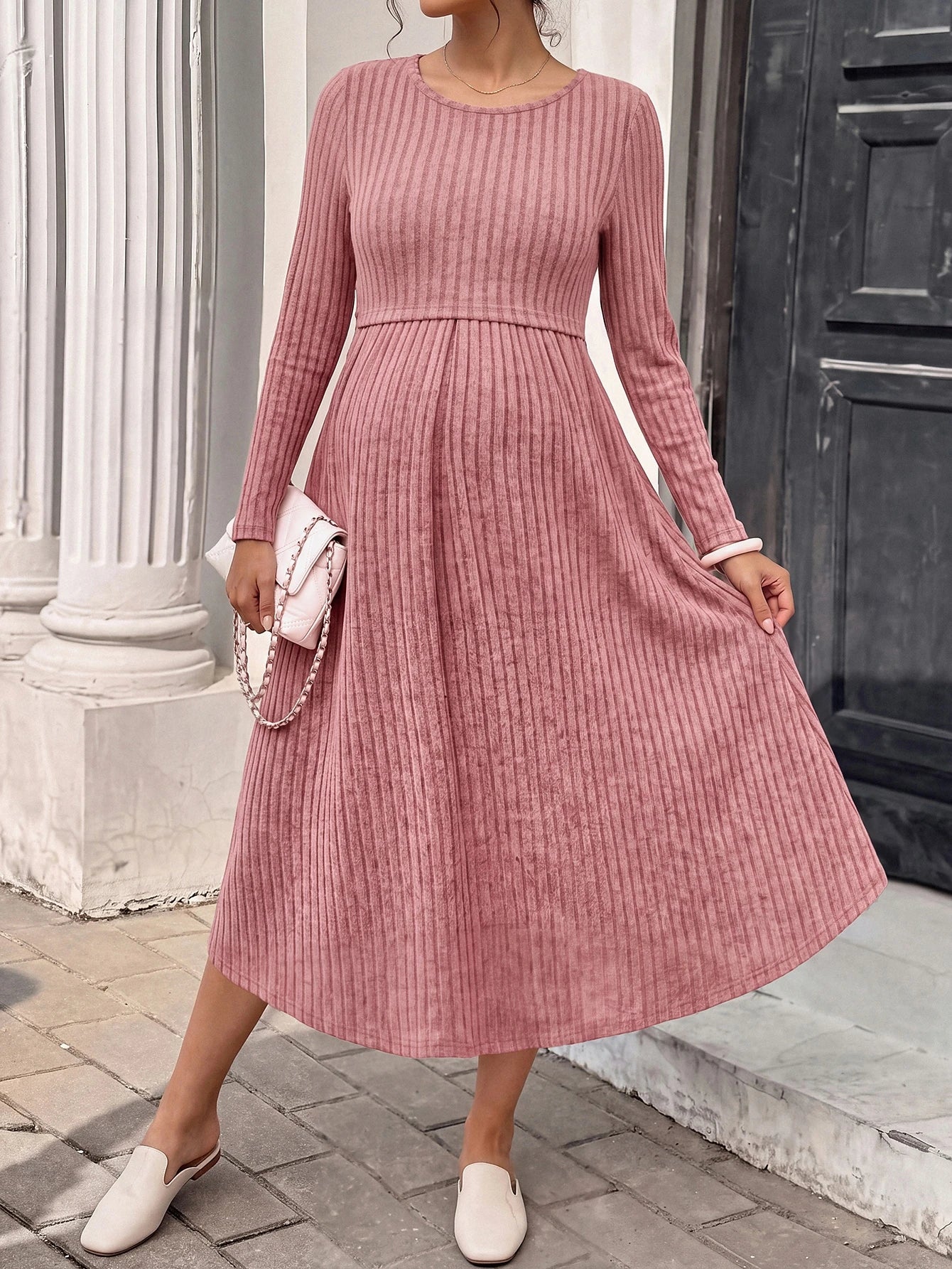 Vestido Gestante e Amamentação Midi Manga Longa com Barra Evasê - Rosa antigo