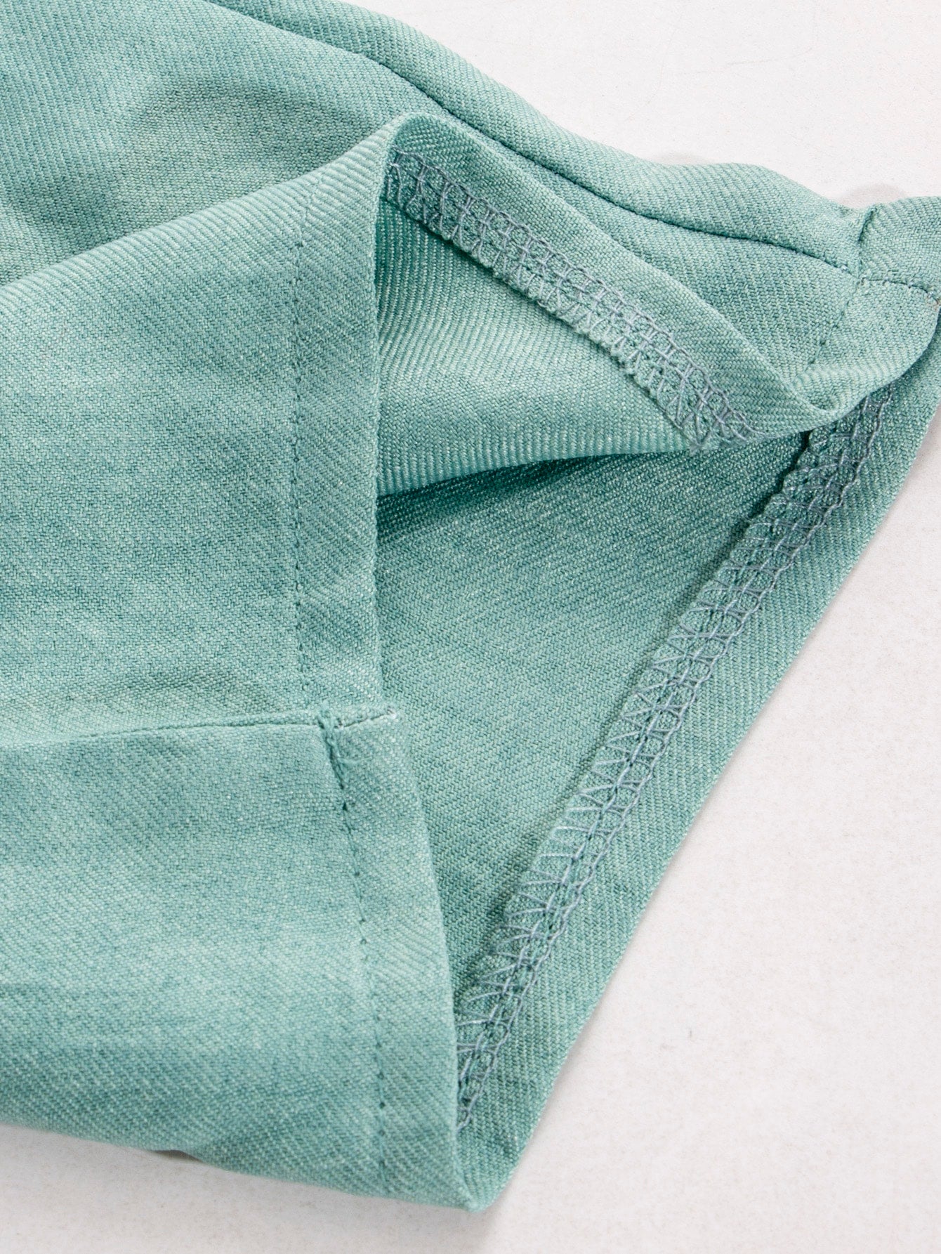 Vestido Gestante e Amamentação Midi Manga Longa com Botões e Faixa - Verde sálvia