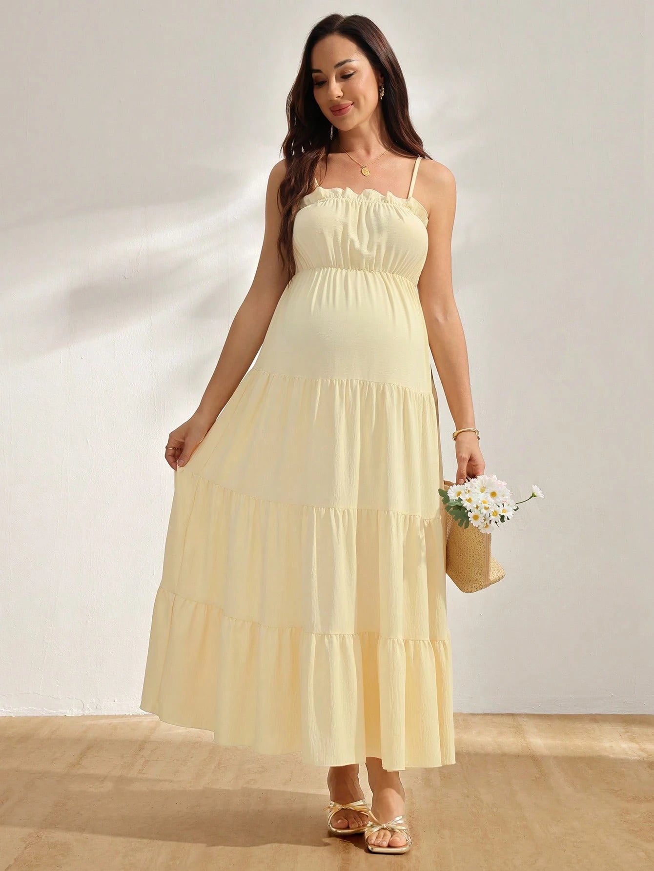 Vestido Gestante Longo Amarelo Claro com Busto Franzido e Alças Finas - Amarelo claro