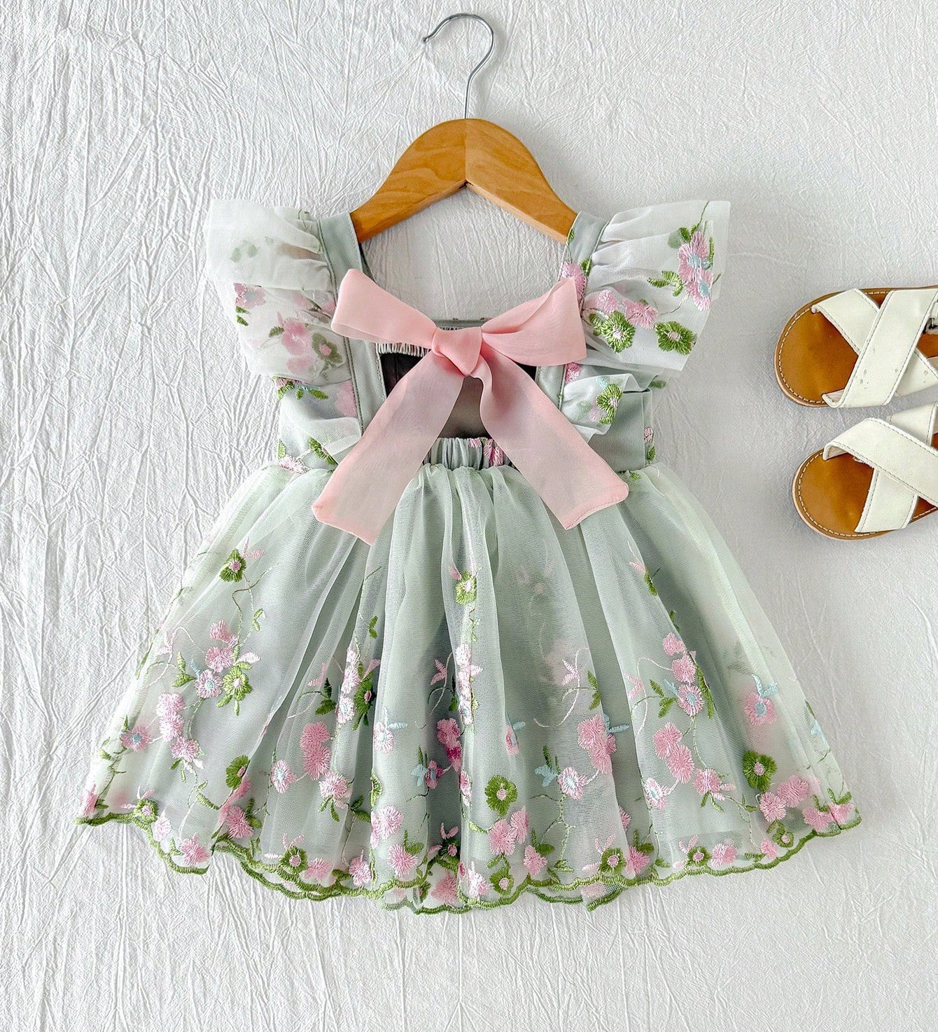 Vestido Infantil Bebê Menina Tule Bordado Floral Manga Borboleta Laço 001 Vestido Menina 05 Kabannas Verde e rosa 3-6 Meses 