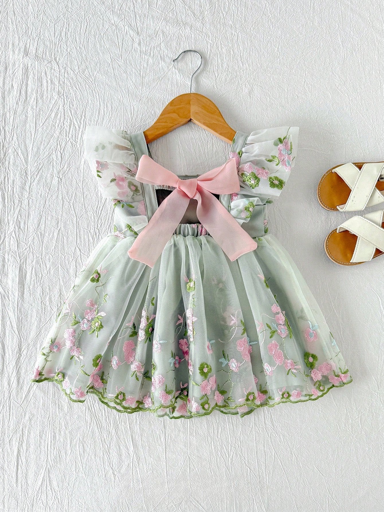 Vestido Infantil Bebê Menina Tule Bordado Floral Manga Borboleta Laço 001 Vestido Menina 05 Kabannas Verde e rosa 3-6 Meses 