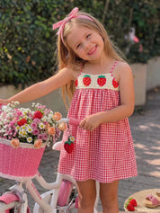 Vestido Infantil Menina Xadrez Vichy Crochê Morango com Alcinha - Vermelho