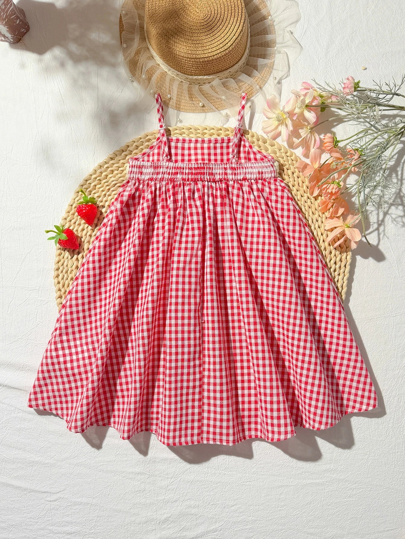 Vestido Infantil Menina Xadrez Vichy Crochê Morango com Alcinha - Vermelho