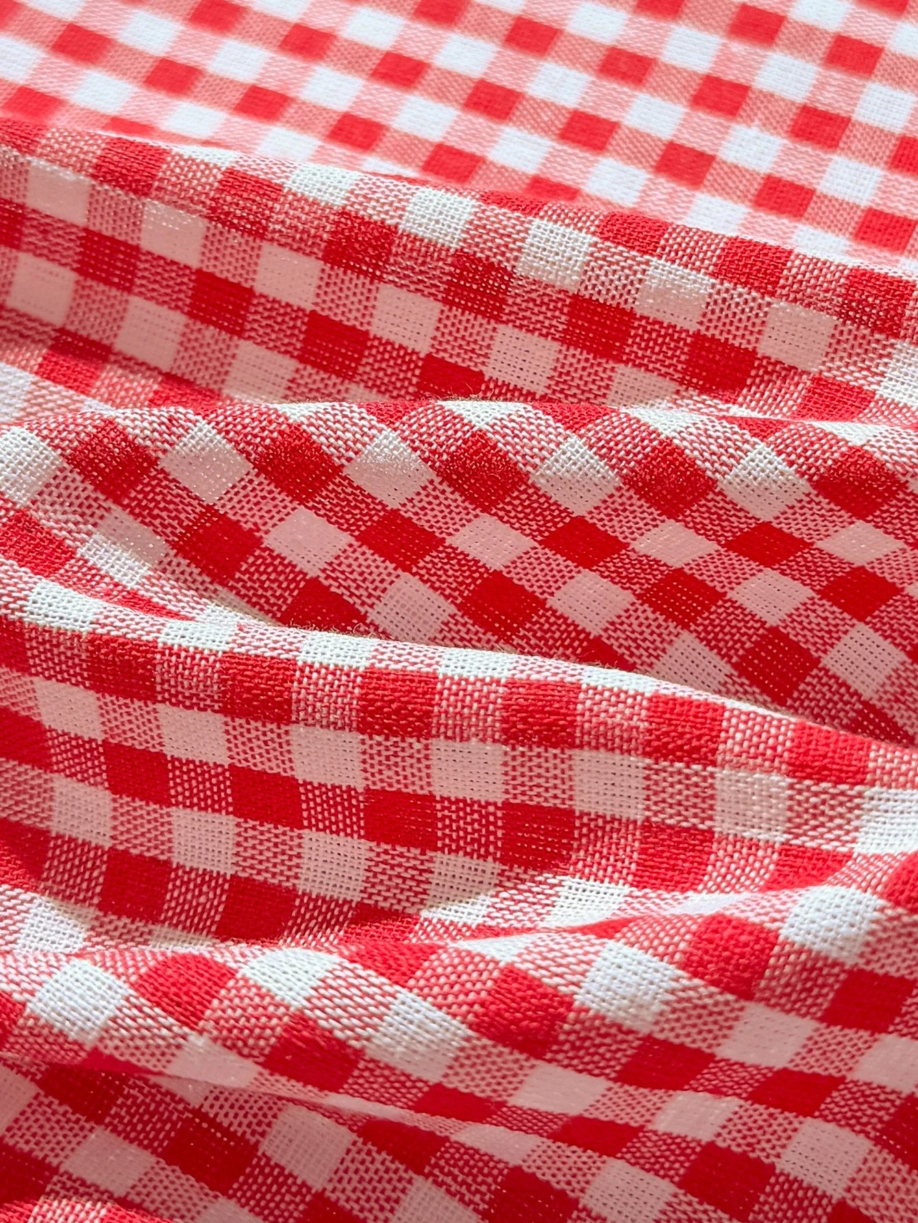 Vestido Infantil Menina Xadrez Vichy Crochê Morango com Alcinha - Vermelho