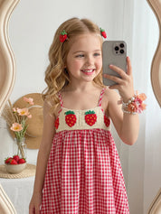 Vestido Infantil Menina Xadrez Vichy Crochê Morango com Alcinha - Vermelho