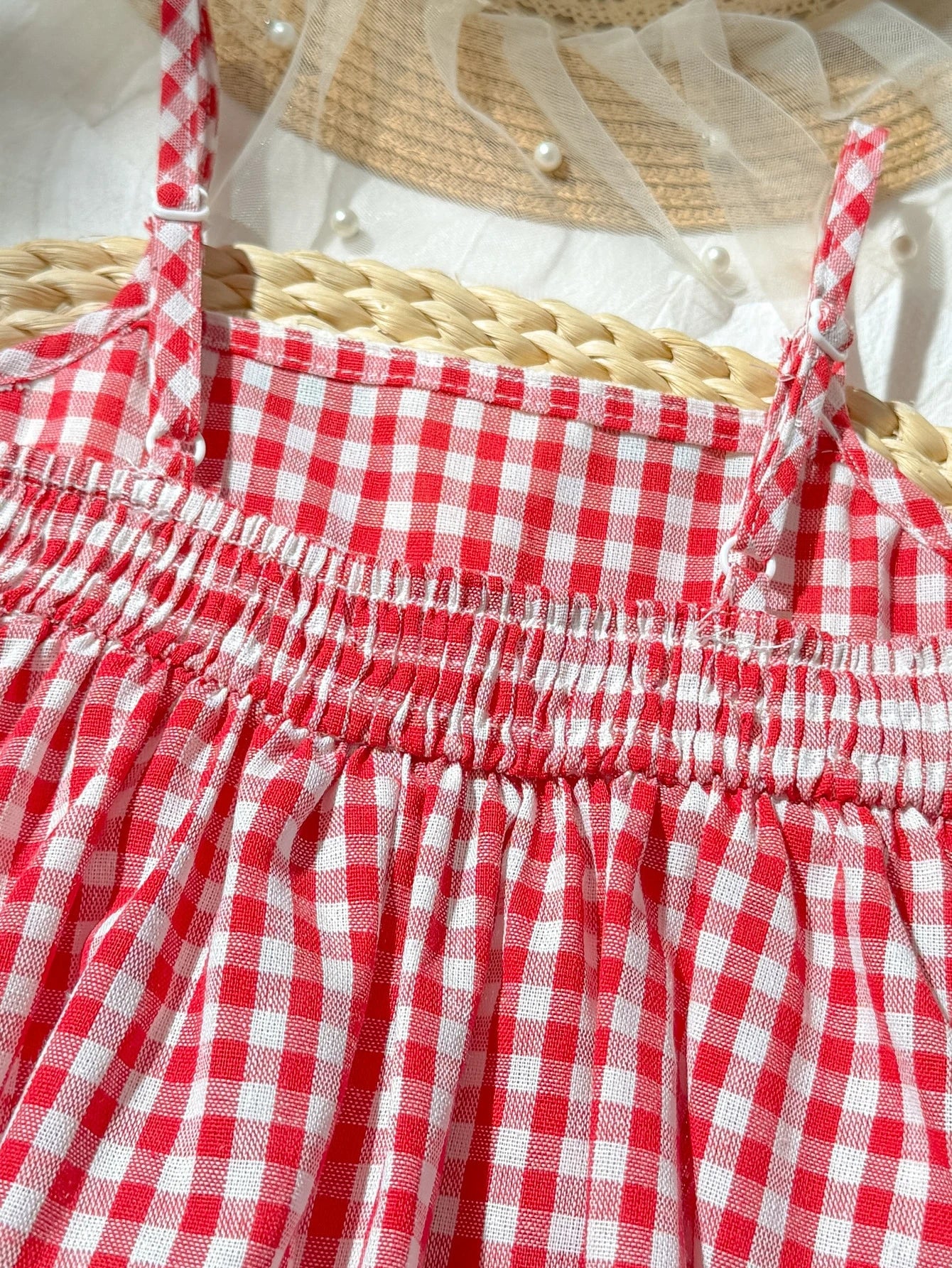 Vestido Infantil Menina Xadrez Vichy Crochê Morango com Alcinha - Vermelho